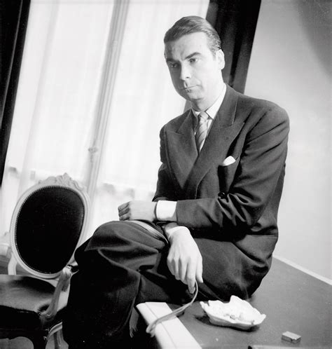 Cristóbal Balenciaga .